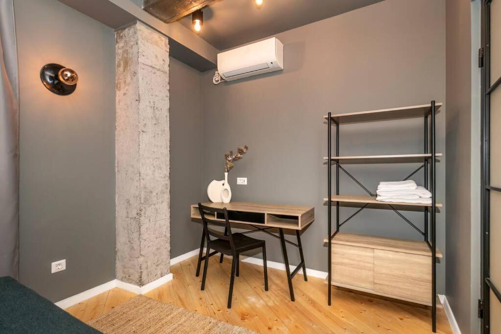 Marvellous Design 2br Old Town * Bucureşti
